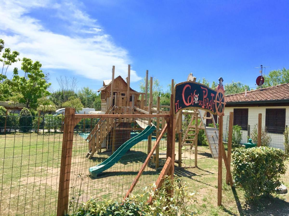 Chalets Tuscany Viareggio Exterior photo